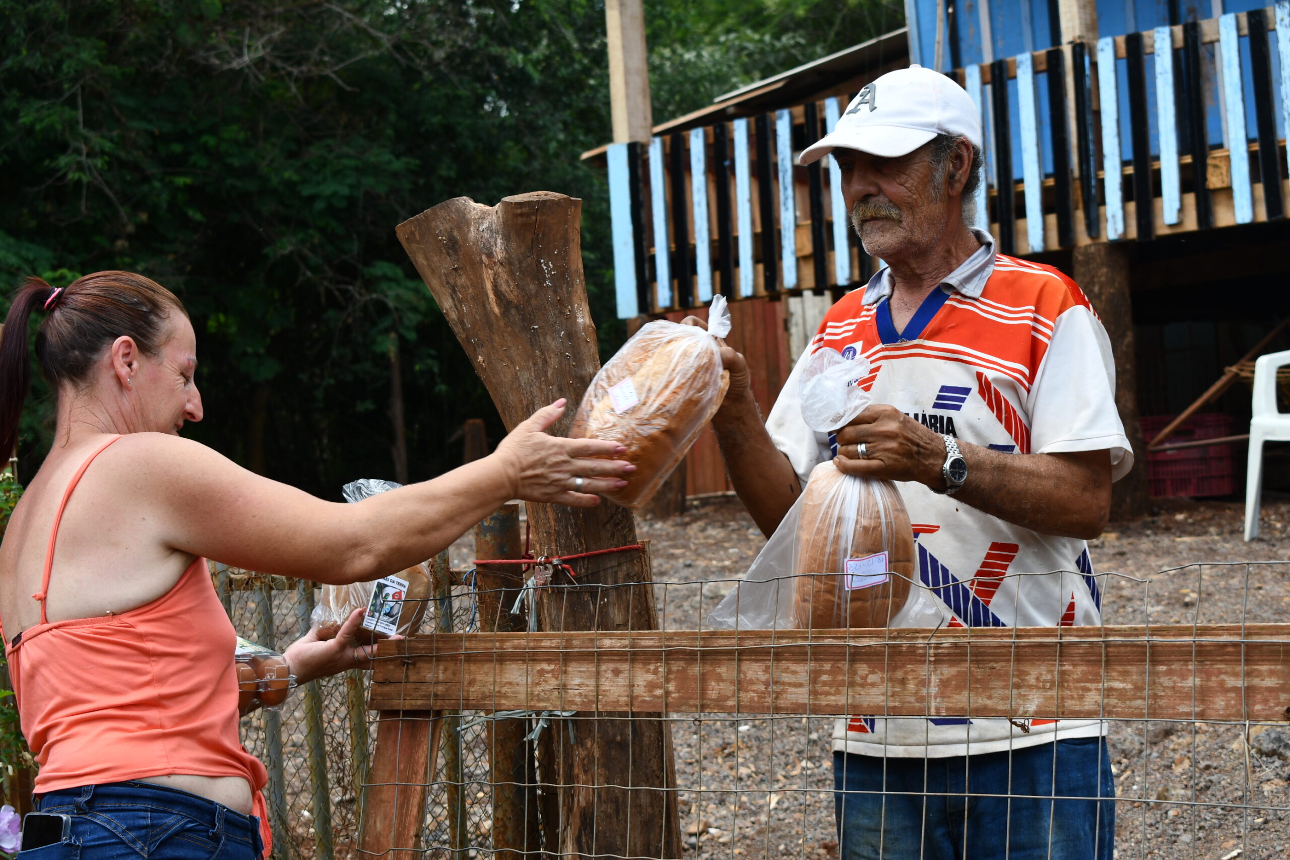 Em sua 11a ação de solidariedade, o Fórum Regional do Sudoeste distribui 4 toneladas de alimentos